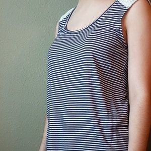 Short sleeve stripped t shirt